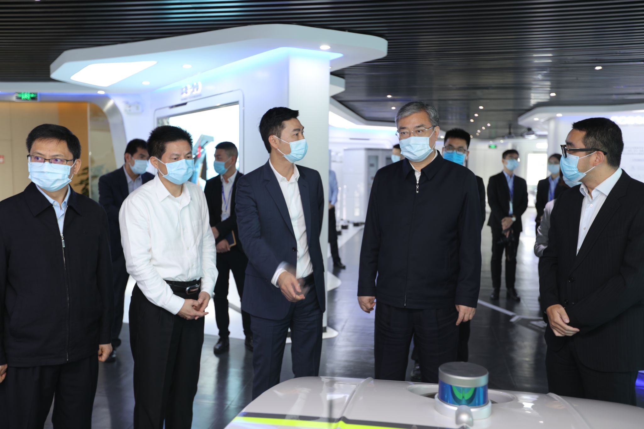 佛山市委书记鲁毅调研BG视讯环境，鼓励企业再接再厉创新高